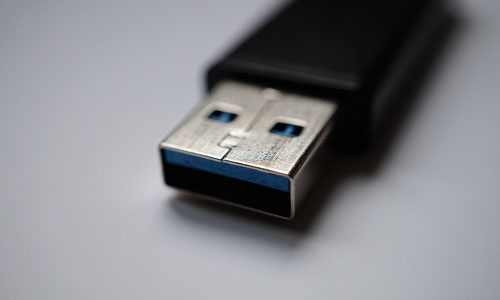 usb minnenmedtryck.se 500 0003 Layer 7 - Skicka med ett USB-minne till kunderna