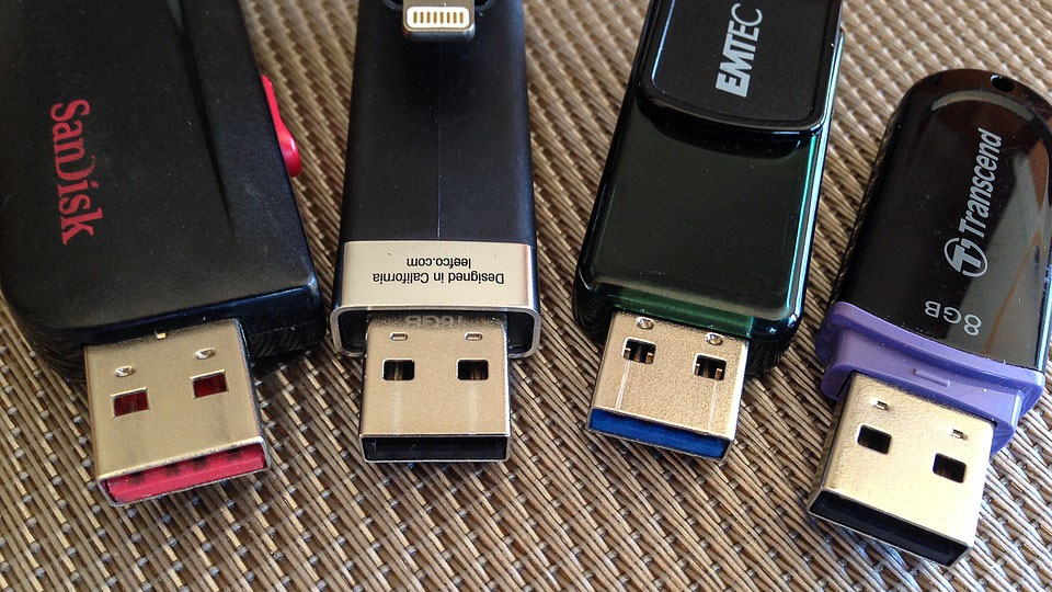 usb minnenmedtryck.se 0001 Layer 8 - Använd USB-minne som backup